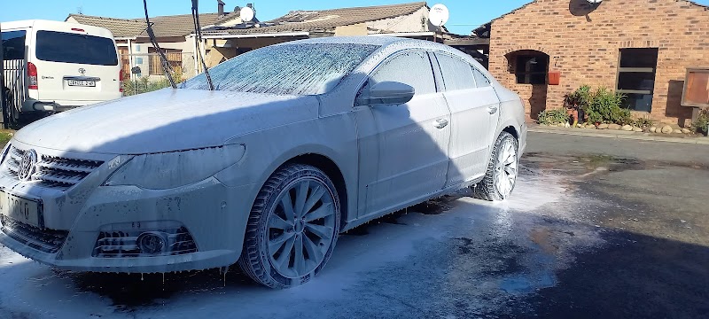 Leeroy's Carwash